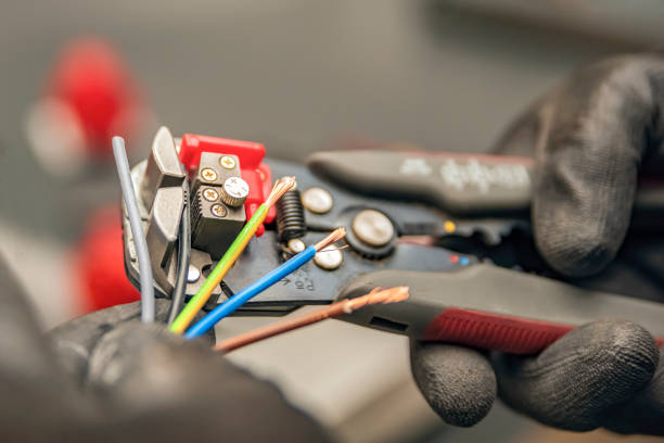 Best Circuit Breaker Repair  in Eulyptus Hills, CA